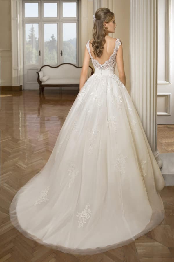 robe-mariage-cosmobella-7915_1 robe-mariage-cosmobella-7915_1