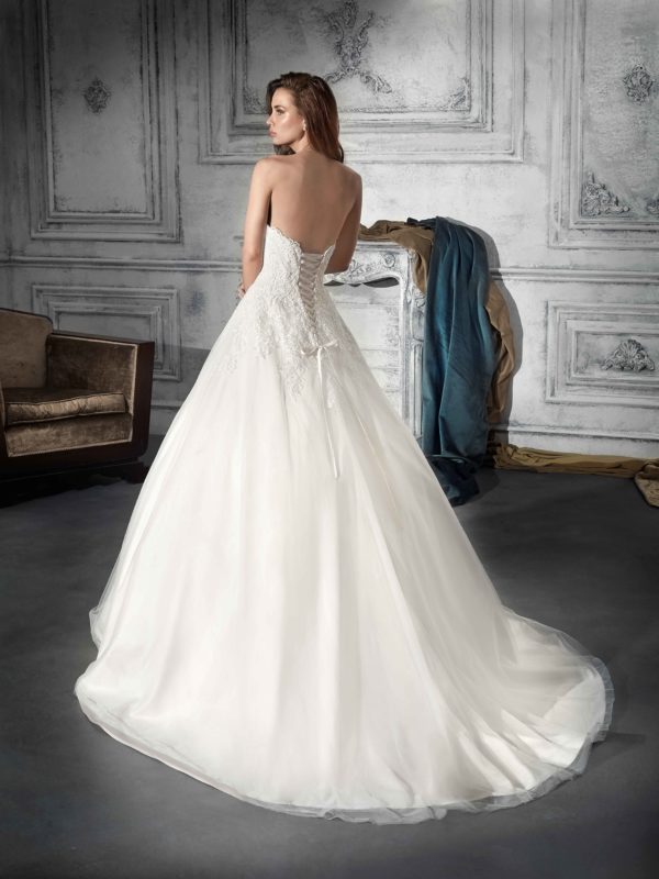 robe-mariage-demetrios-734-427 robe-mariage-demetrios-734-427