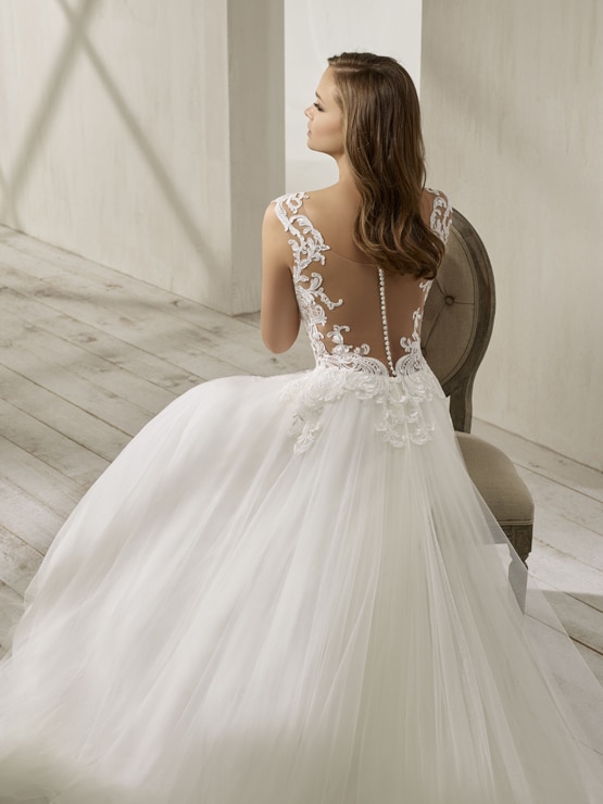 Robe-de-mariee-Divina-Sposa-19207-3 Robe-de-mariee-Divina-Sposa-19207-3