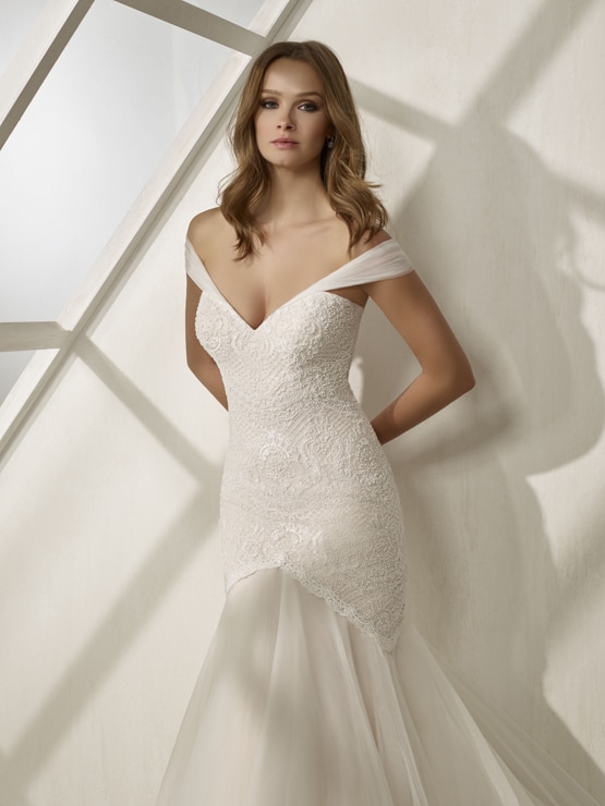 Robe-de-mariee-Divina-Sposa-19208-3 Robe-de-mariee-Divina-Sposa-19208-3
