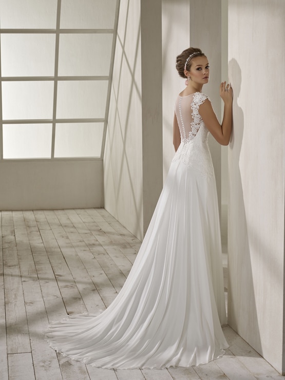 Robe-de-mariee-Divina-Sposa-19220-2 Robe-de-mariee-Divina-Sposa-19220-2