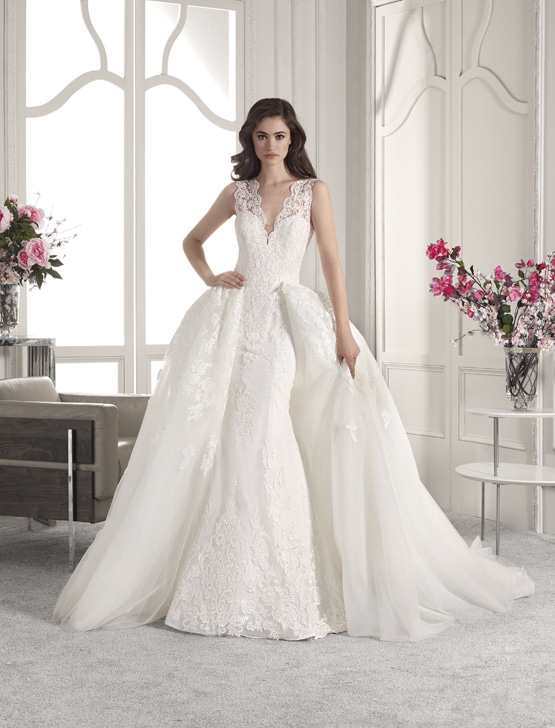Robe de mariée Demetrios 833