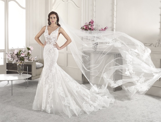 Robe de mariée Demetrios 836