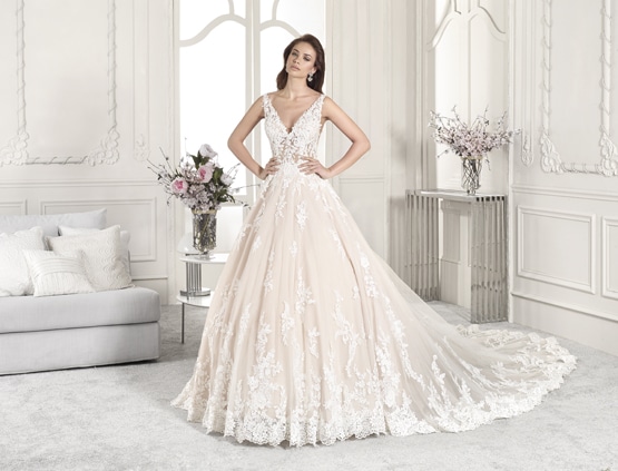 Robe de mariée Demetrios 874
