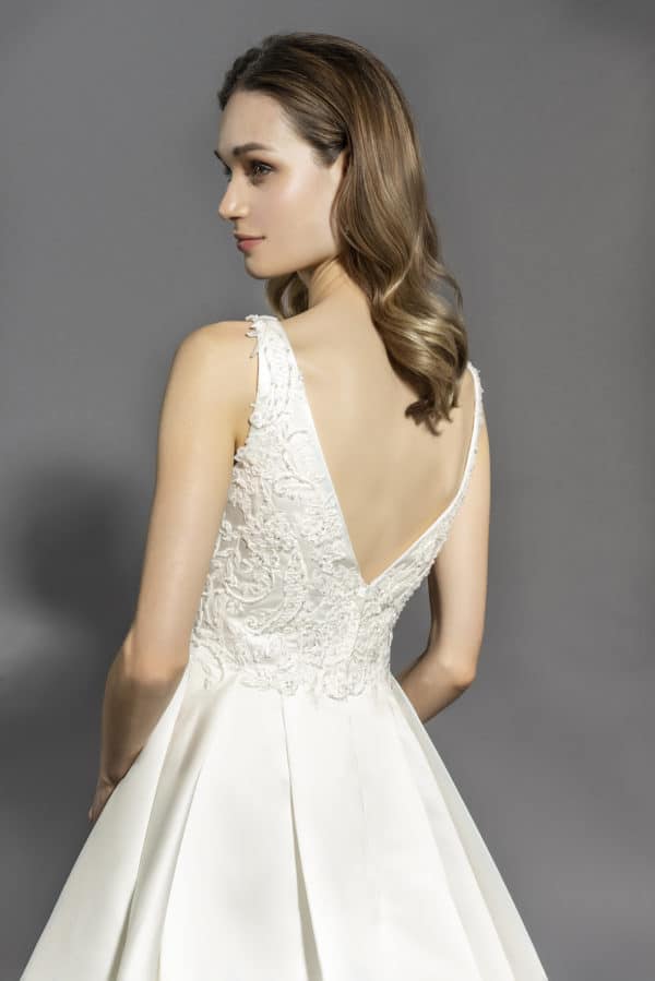 robe-de-mariee-lyne-mariage-cannes-couture-nuptiale-Madisson-Dos robe-de-mariee-lyne-mariage-cannes-couture-nuptiale-Madisson-Dos