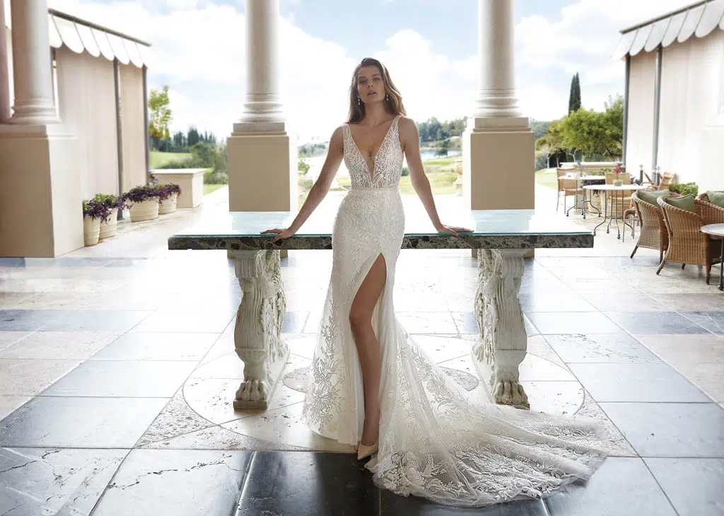 robe-de-mariee-demetrios-1196-1