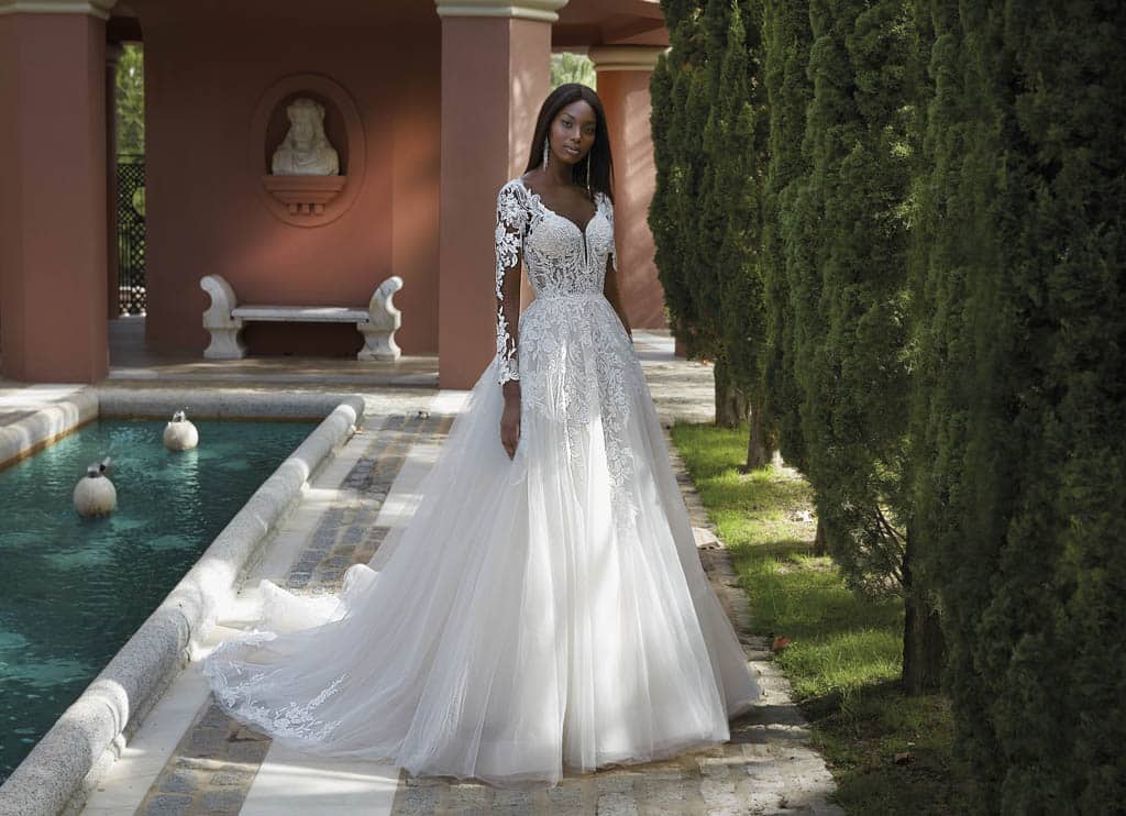 robe-de-mariee-demetrios-1197-1