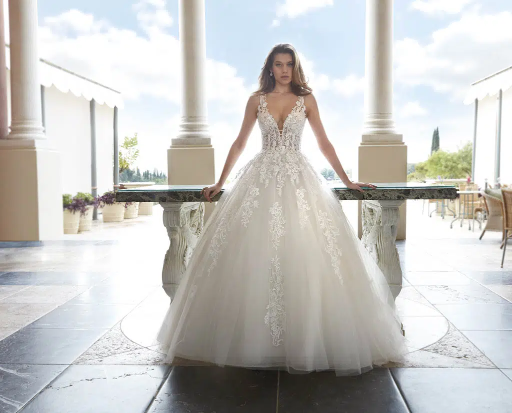 robe-de-mariee-demetrios-1204-1
