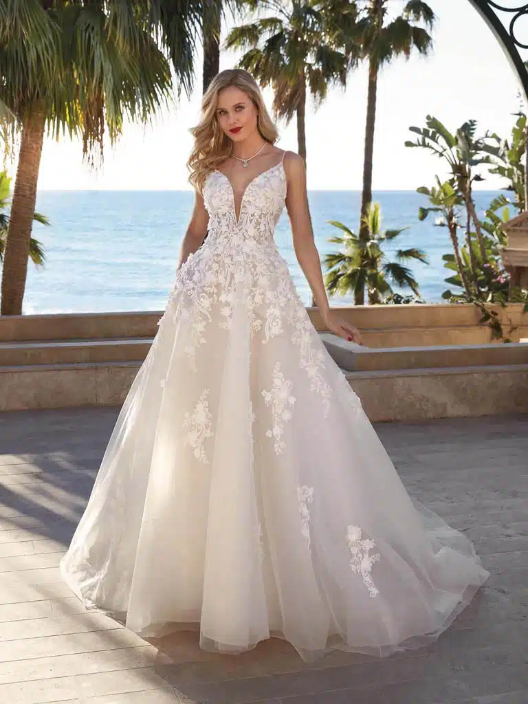 robe de mariee demetrios 1221 1