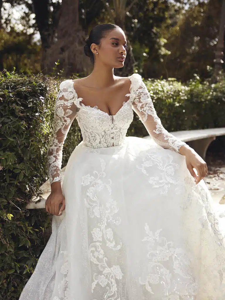 Robes de Mariee Demetrios Showroom Lyne Mariage a Cannes 06