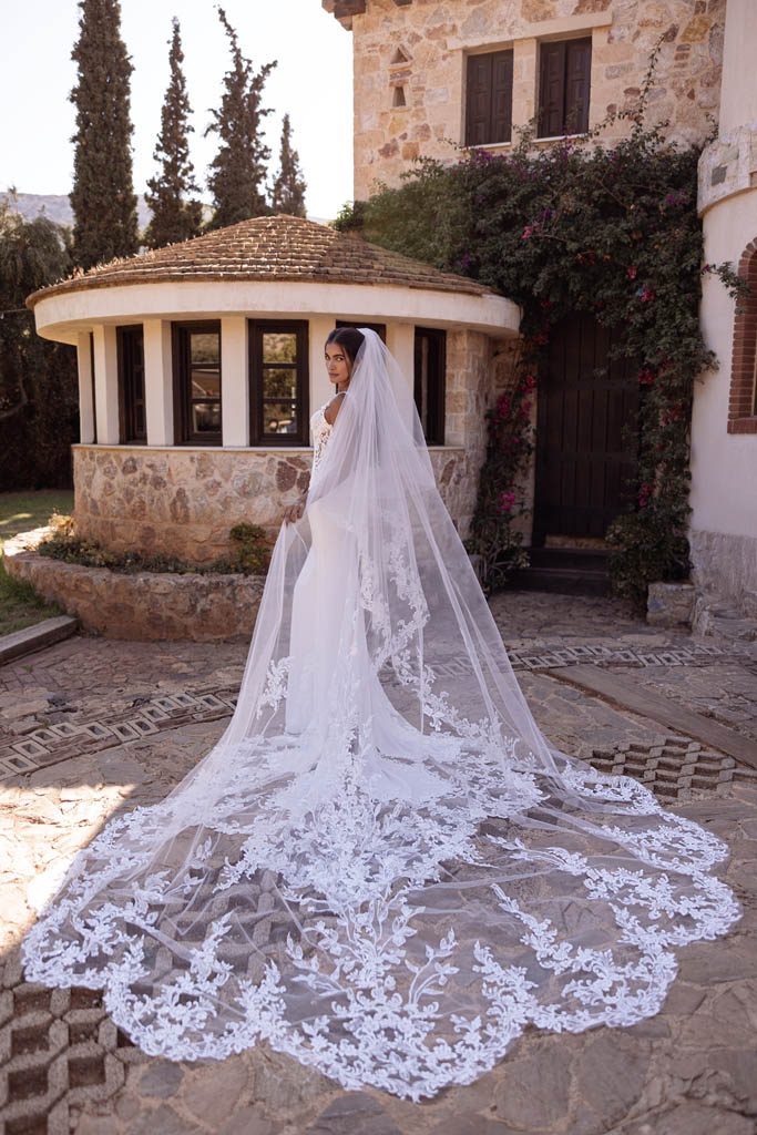 robe de mariee cosmobella 8302 3 Robe de mariée COSMOBELLA 8302 - vue 3